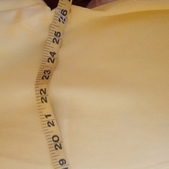 🌞💛 Flowy sunny yellow top with zipper accents on shoulders. 🌞💛 - Picture 8 of 8